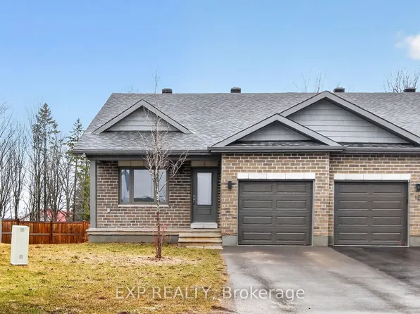 15 Seabert Dr, Arnprior, ON K7S 0H9