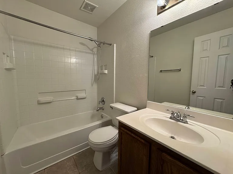 6600 Taree Loop — Photo 23