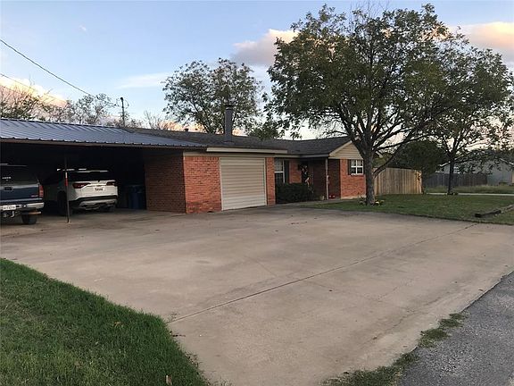 2nd image of 701 Williams St