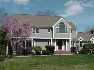 19 Whitridge Rd, Natick, MA 01760