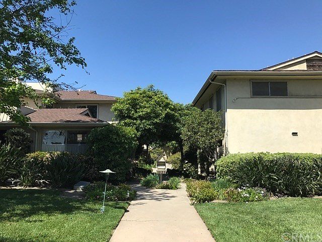 1st image of 1025 W Huntington Dr Unit M