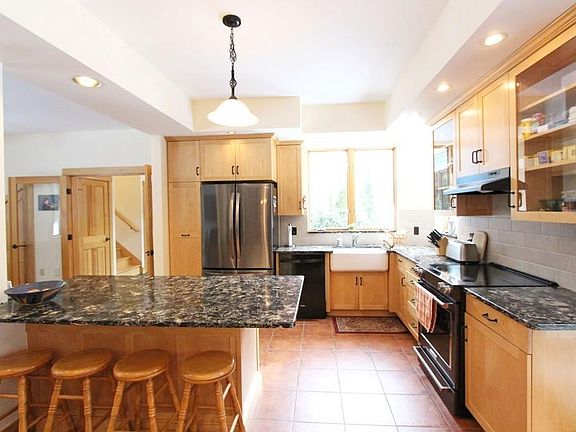 5th image of 62 Buffam Rd