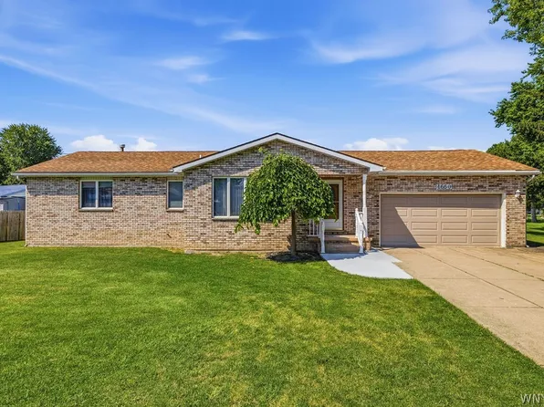 1660 Tuscarora Rd, Niagara Falls, NY 14304