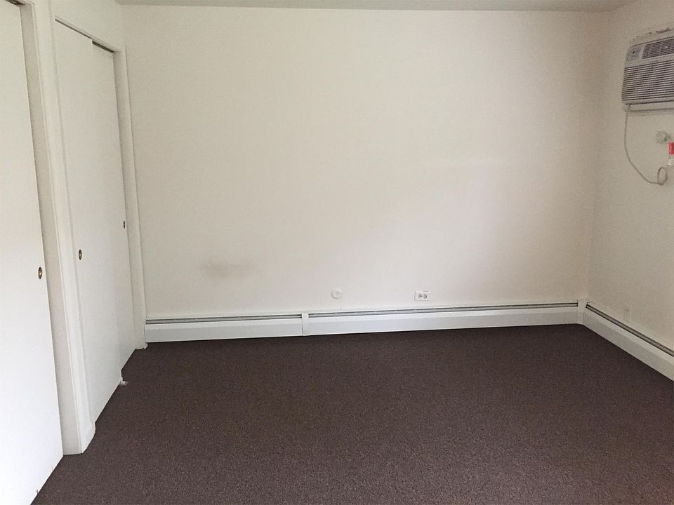 2nd image of 1920 Mark Ave APT 9