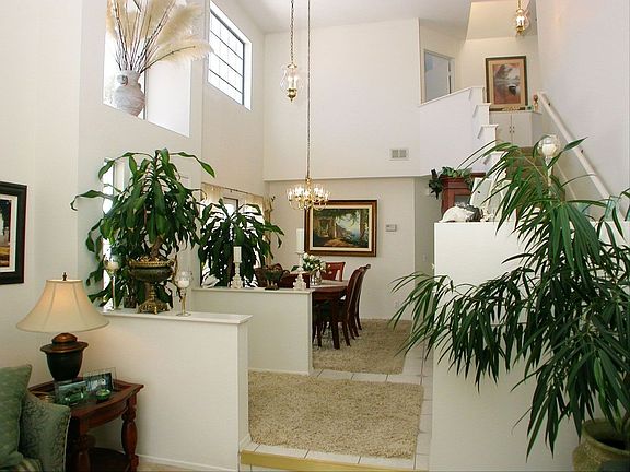 Beautiful home - dramatic architecture
