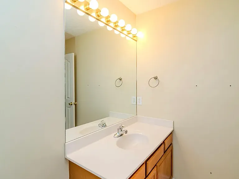 205 Chestnut Ridge Dr — Photo 6