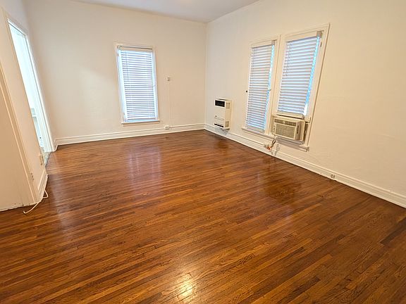 2nd image of 329 S Cloverdale Ave APT 7