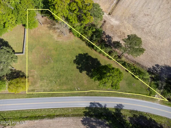 424 Huffmantown Road, Richlands, NC 28574