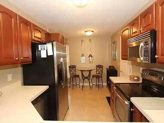 5th image of 7215 English Dr Unit 7