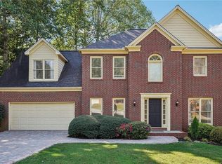 585 Summer Breeze Ct, Alpharetta, GA 30005