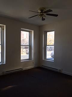 1st image of 822 Guilford St APT 1
