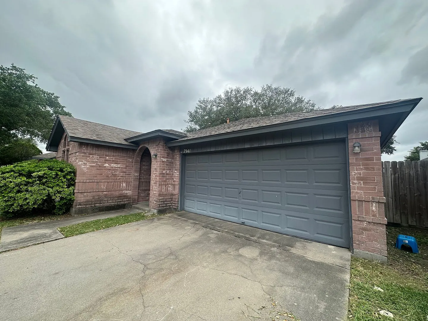 7941 Grizzley - 3/Bed 2/Bath - $1695/month — Photo 3