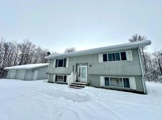 57231 406th St, Warroad, MN 56763