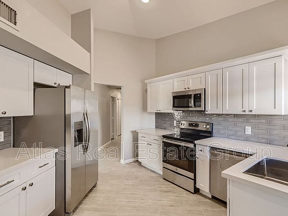 3rd image of 7366 W Greer Ave