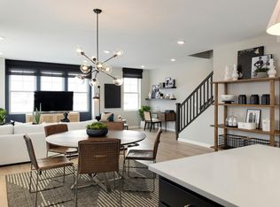 909 Mount Curv #G, Saint Paul, MN 55116