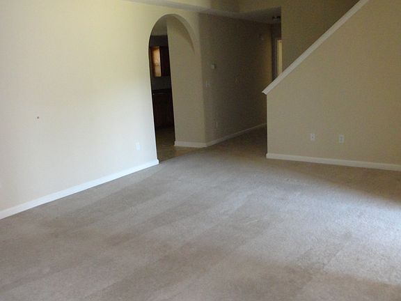 4th image of 9742 Pigeon Roost Park Cir
