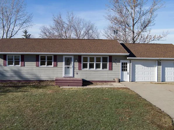 1155 Blackstone Ln, Beulah, ND 58523