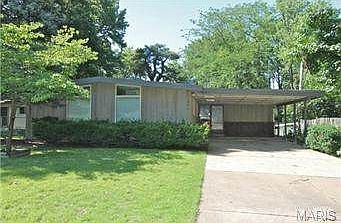 2nd image of 350 Holiday Hill Dr