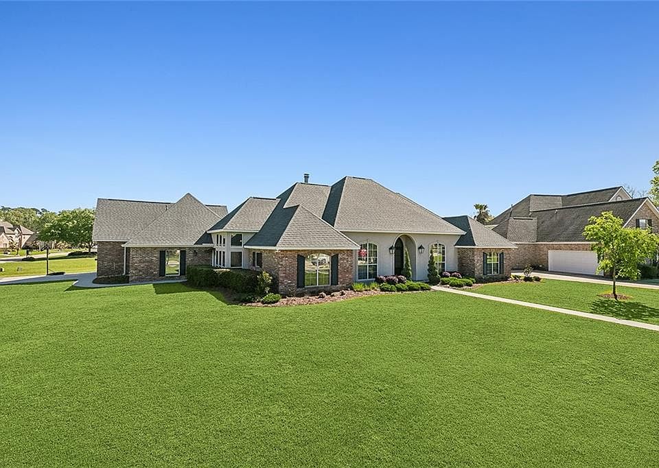 1st image of 516 Evergreen Dr