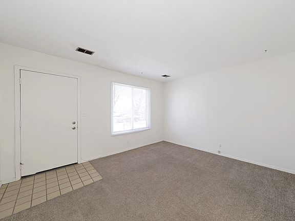 3rd image of 2825 N 47th St #1