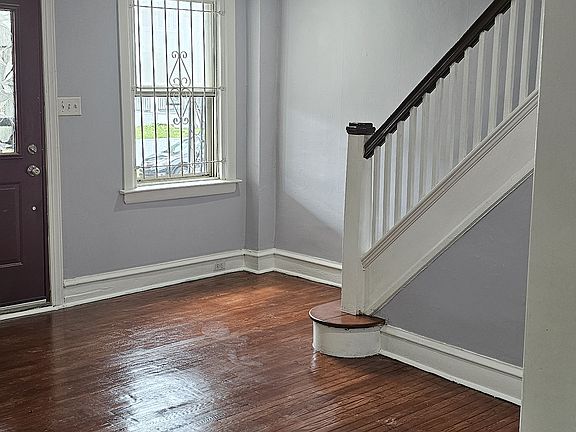 5th image of 1119 E Price St #1