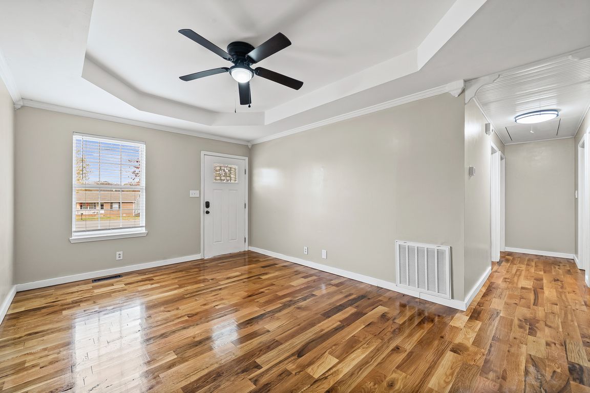 next background image