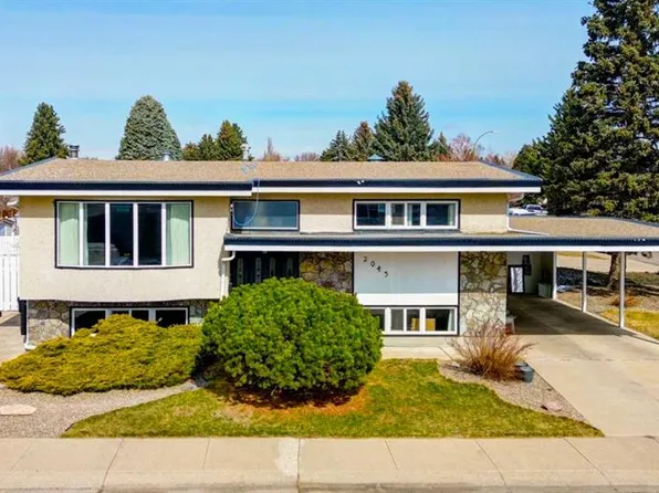 2043 S 19th St N, Lethbridge, AB T1H 4B1