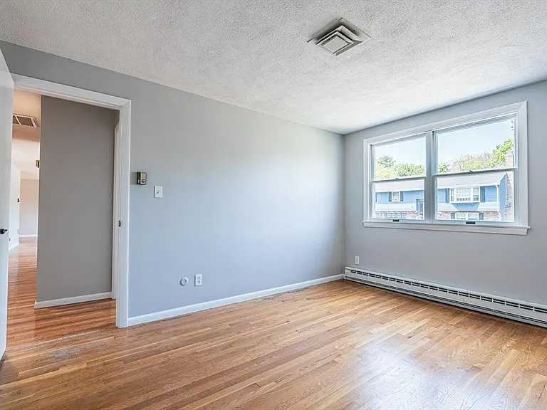 20 Fieldstone Dr — Photo 12