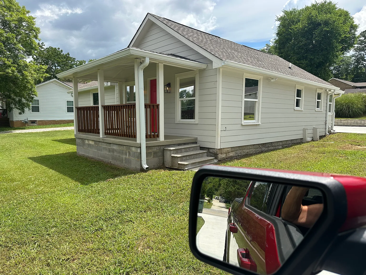 3 bed, 1250 sqft, $1,800 — Photo 1