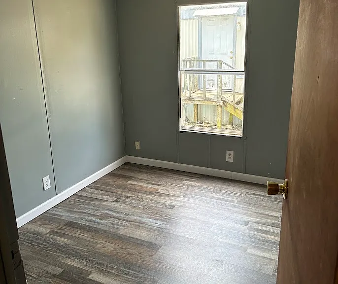 110 Sydney Cir #75 — Photo 6