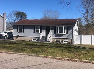 129 Keller Dr, Mastic, NY 11950