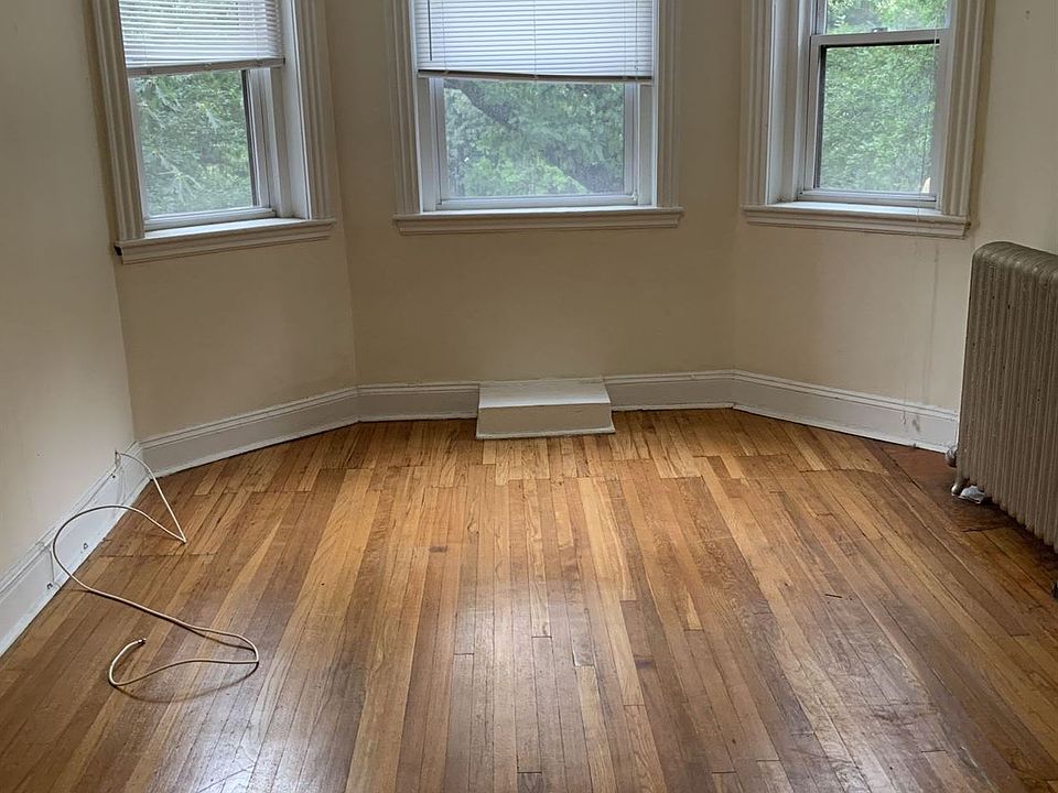 352 Riverway #4 Boston - Mission Hill Shared Unit Photo 8