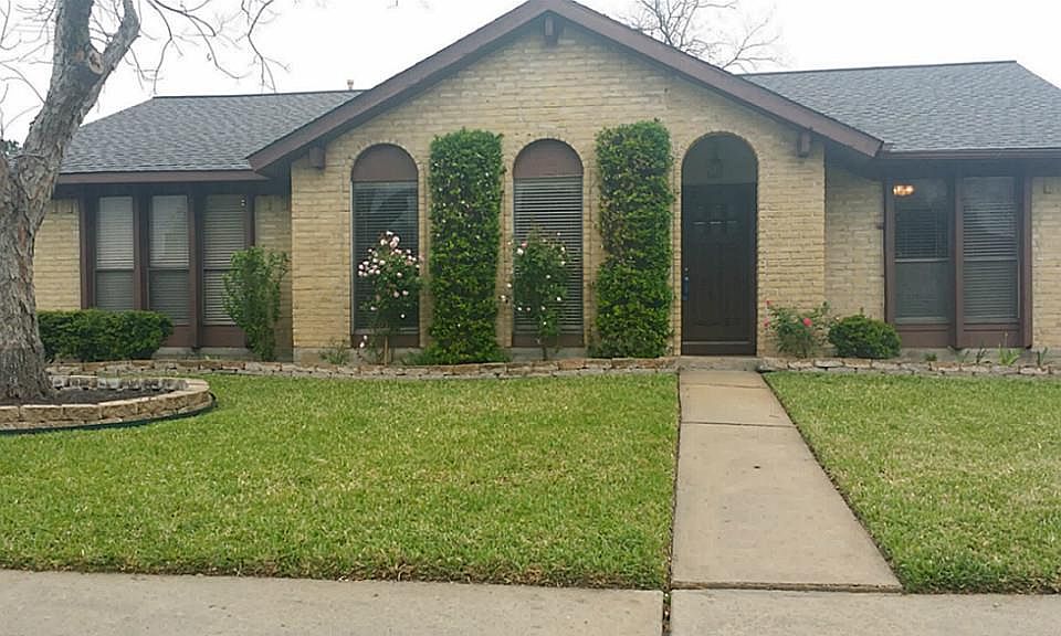 1st image of 21426 Park Brook Dr