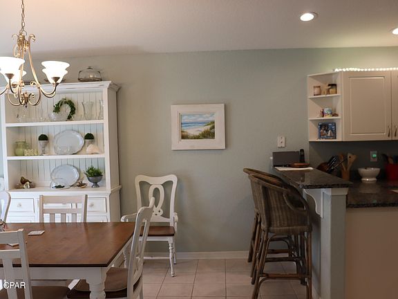 5th image of 209 Windsor Way