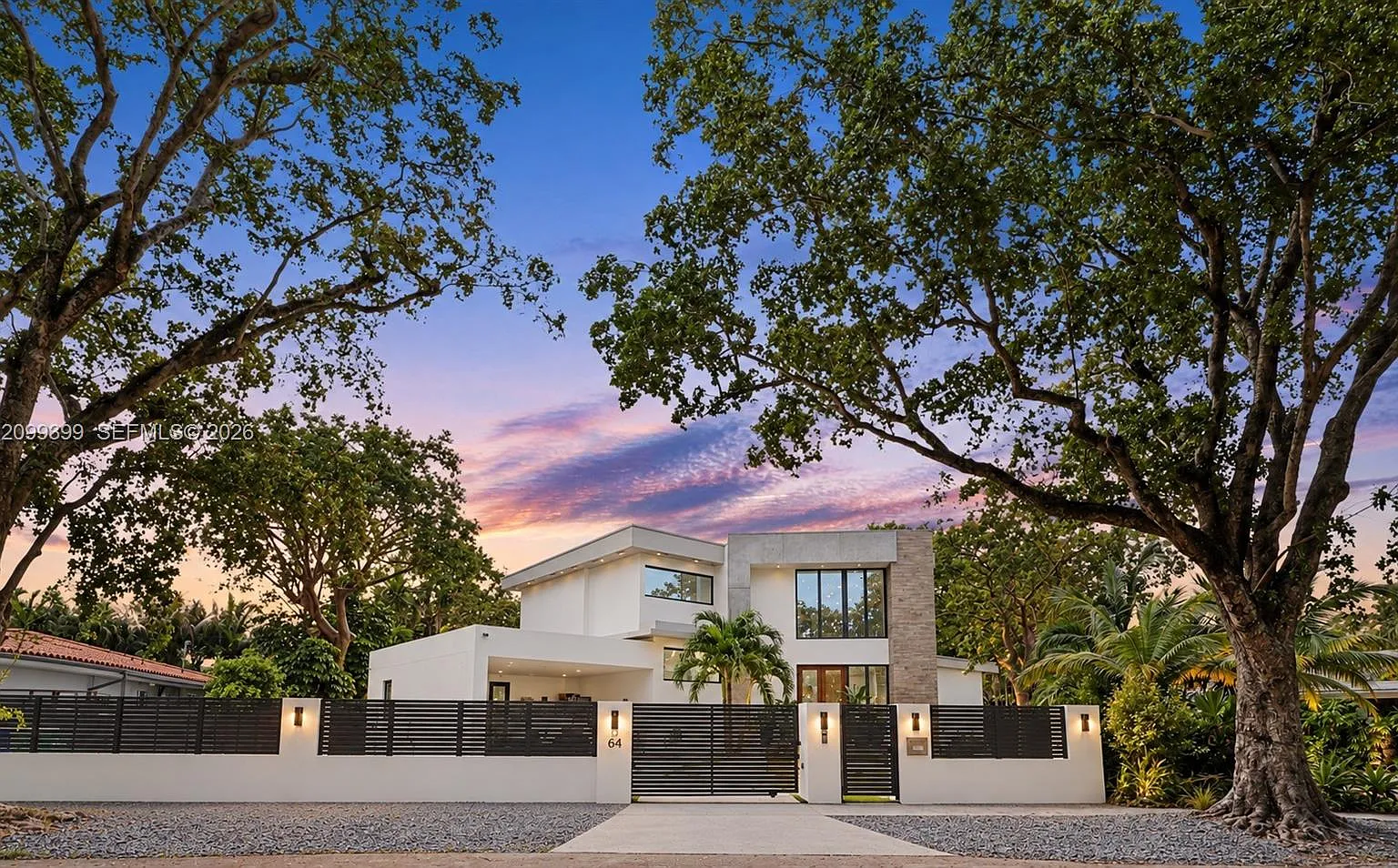 Bay Heights — Photo 1