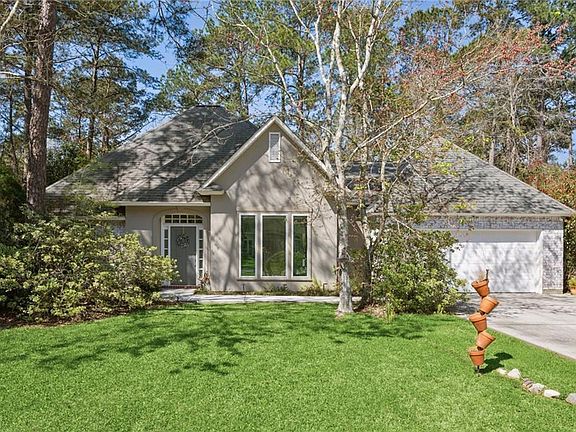 2nd image of 300 Westwood Dr