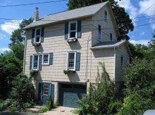 22 Center St, High Bridge, NJ 08829