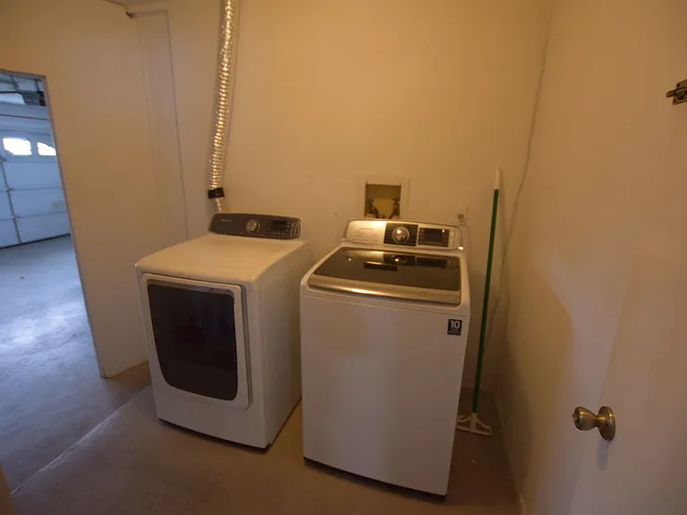 1090 Jason Ridge Ct — Photo 25