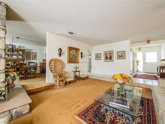4th image of 3969 Sorrento Way