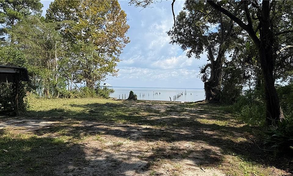 1st image of 3973 Bay Front Rd