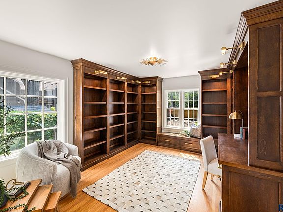 3rd image of 2015 S Pendar Ln
