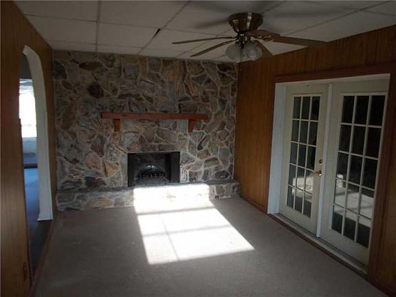 4th image of 155 25th Ave