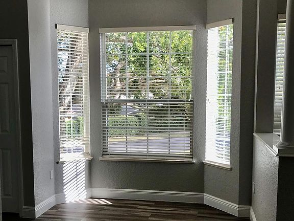 4th image of 6900 Della Dr APT 19