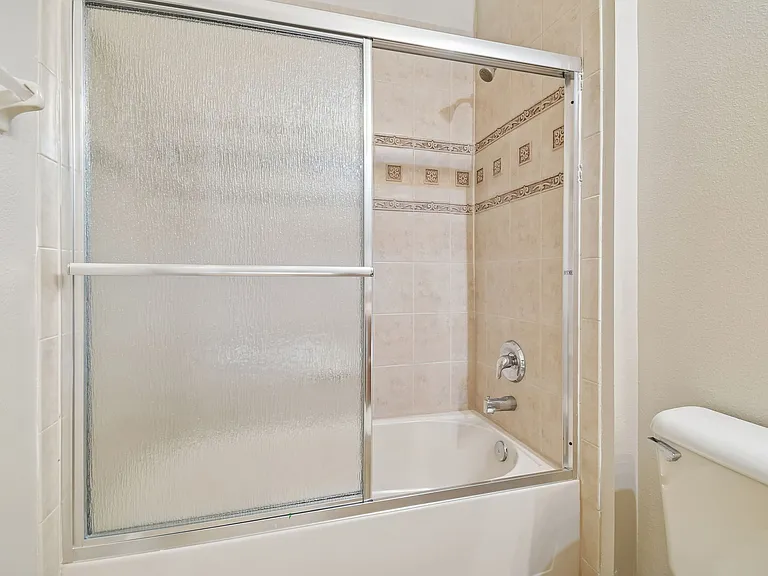 127 Silver Falls Dr — Photo 10