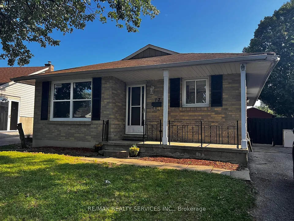 17 Renny Cres