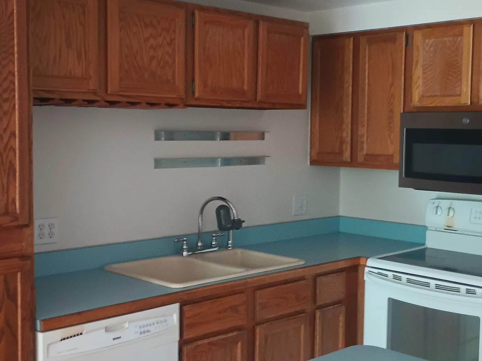 2 bed, $3,000 — Photo 4