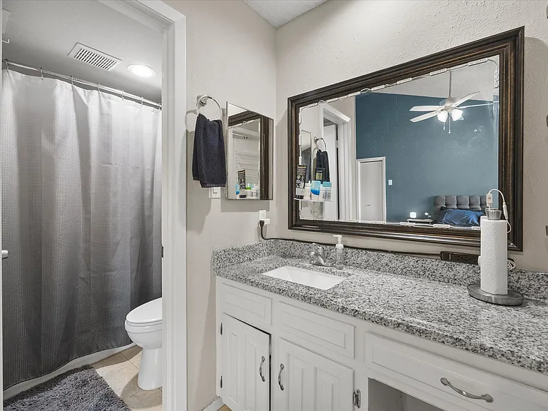 1818 Highbrook Ct — Photo 11