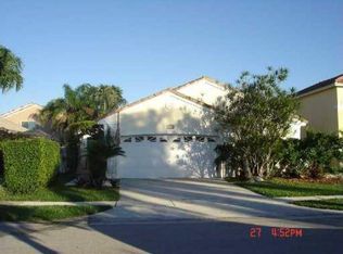 1051 NW 189th Ave, Pembroke Pines, FL 33029
