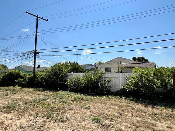5th image of 4171 Sullivant Ave #4173