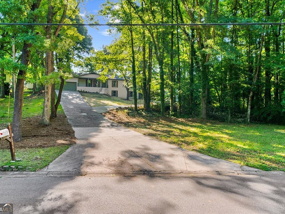 1st image of 1661 Oak Ridge Cir SW